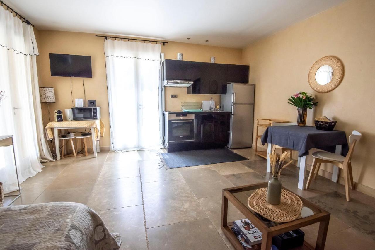 Villa Lumineuse Avec Piscine Clim 1Ere Etage Vue Panoramique Sur Les Montagnes Sur Le Site De La Sainte-Victoire Le Tholonet Εξωτερικό φωτογραφία